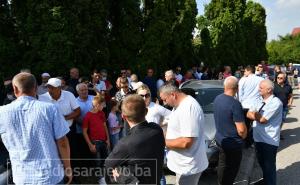 Šta se dešava ispred Tužilaštva BiH? Protest podrške uhapšenom direktoru OSA-e 